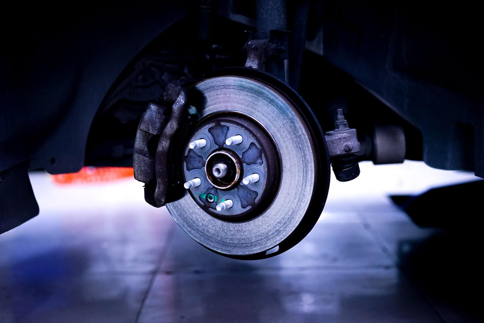 How to Know When to Change your Car Brakes – 5 Important Signs